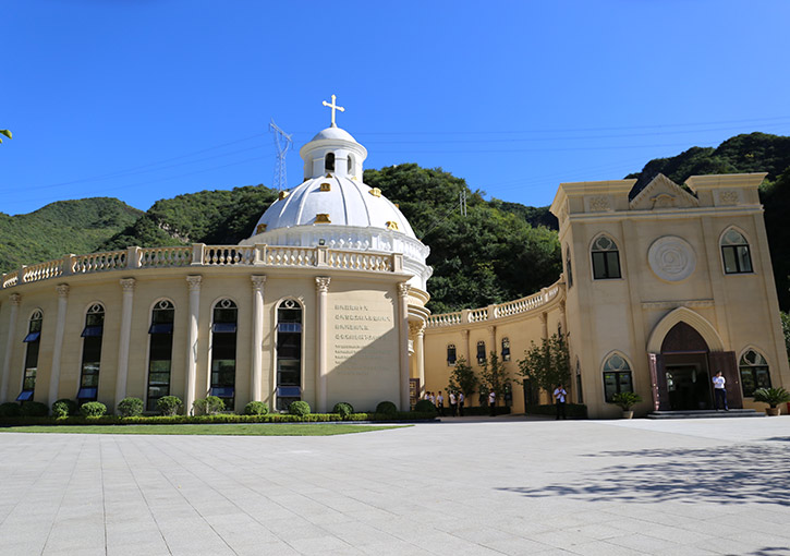 九公山长城纪念林墓地