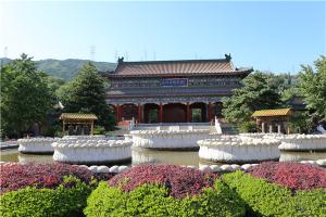 北京太子峪陵园和万佛华侨陵园怎么选？