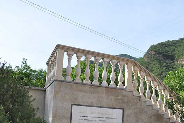 九公山长城纪念林墓地