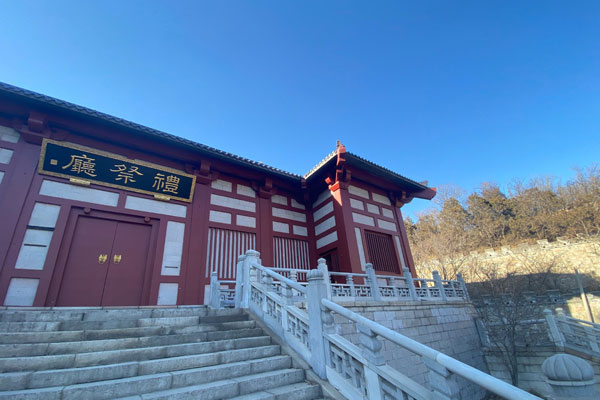 北京长城华人怀思堂墓地