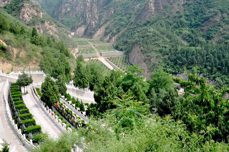 昌平盘龙台陵园